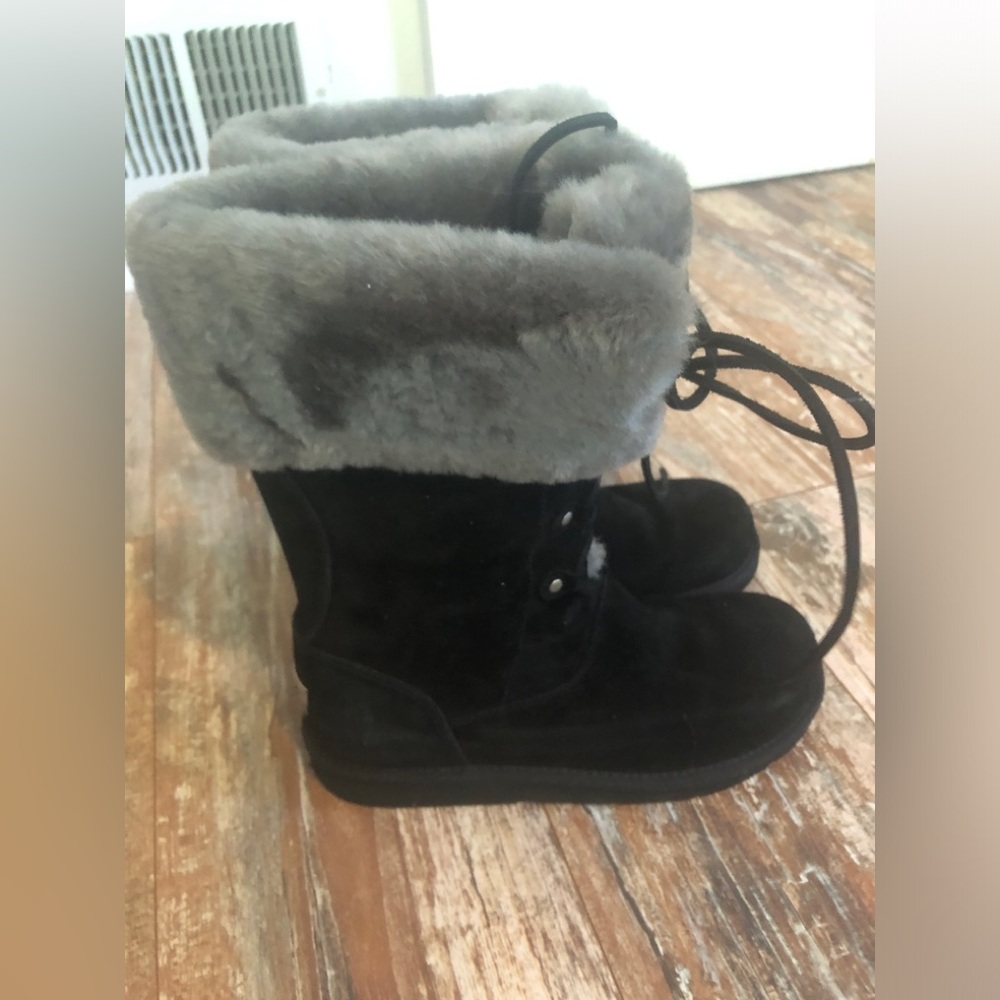 UGG Black Winter Boots with Gray Fur - Picture 2 of 6